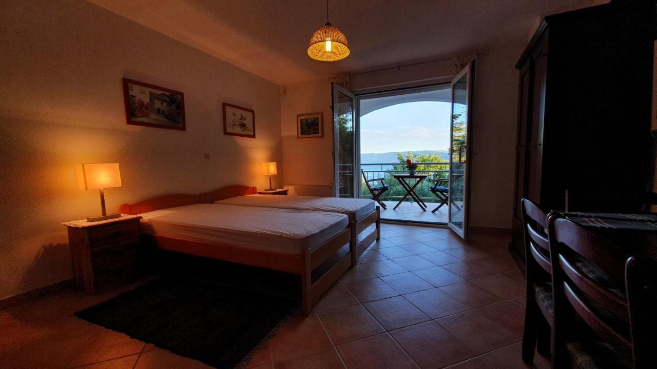 Sea Side Apartments 4* Novi Vinodolski Esterno foto
