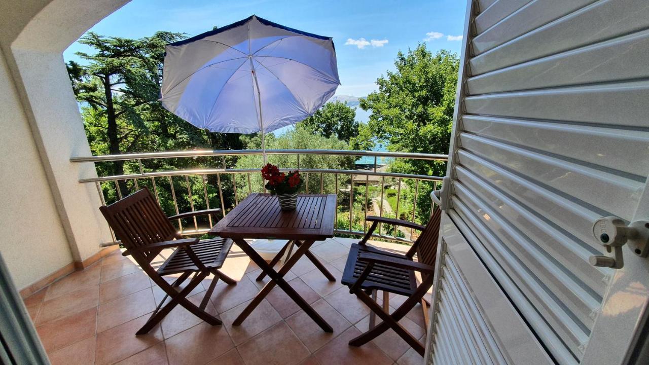 Sea Side Apartments 4* Novi Vinodolski Esterno foto