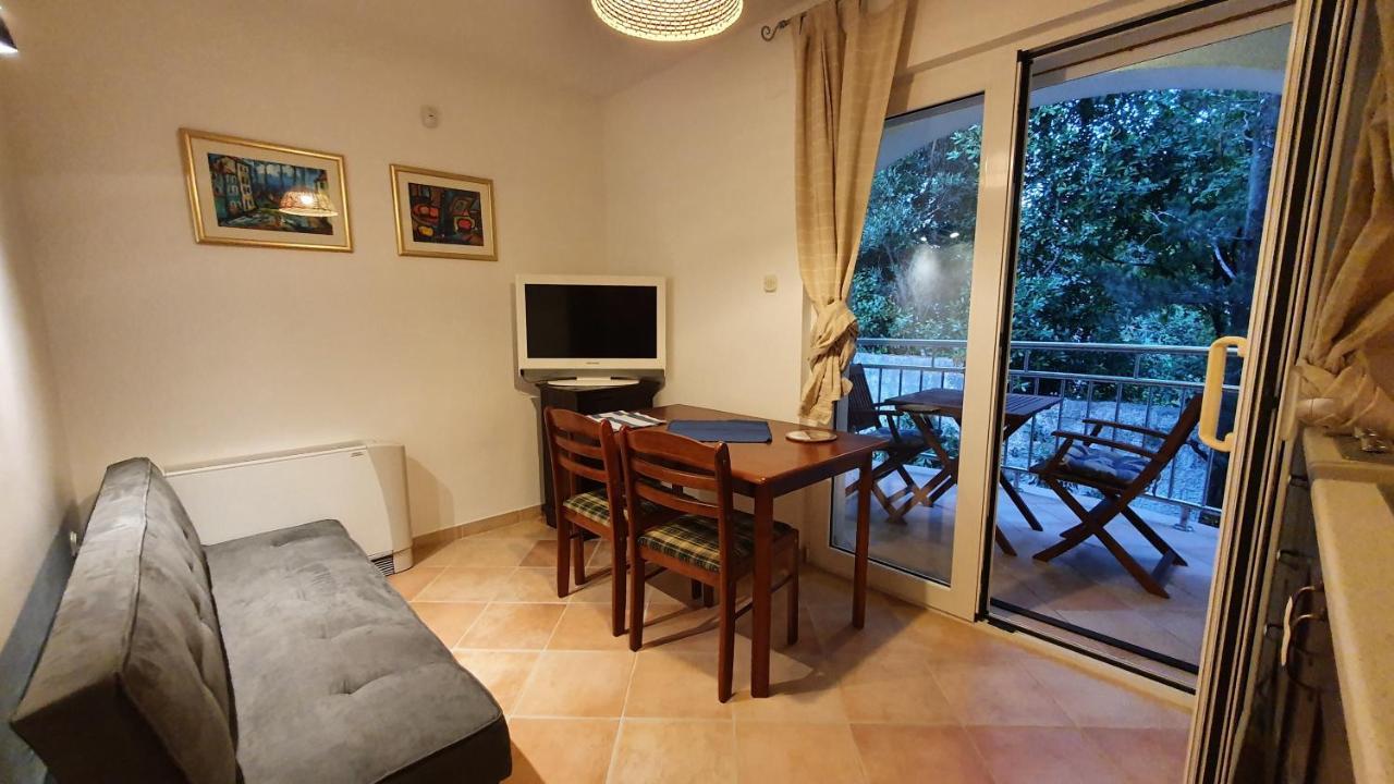 Sea Side Apartments 4* Novi Vinodolski Esterno foto