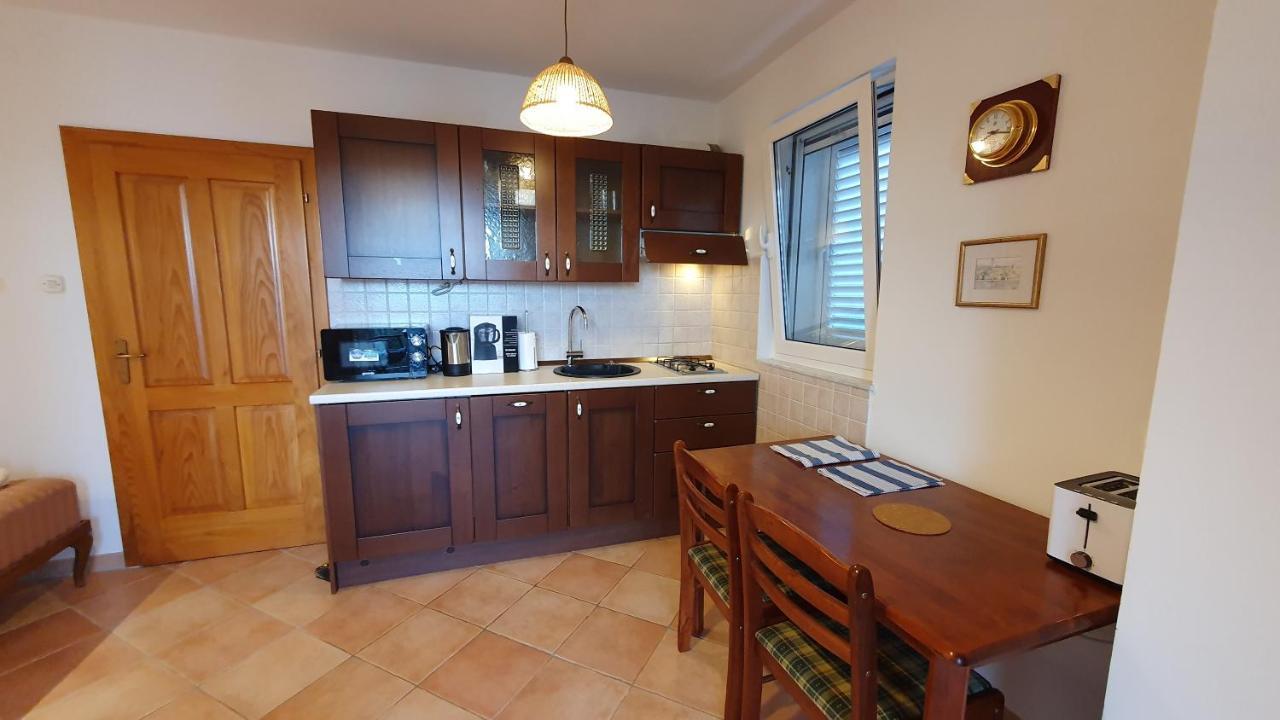 Sea Side Apartments 4* Novi Vinodolski Esterno foto